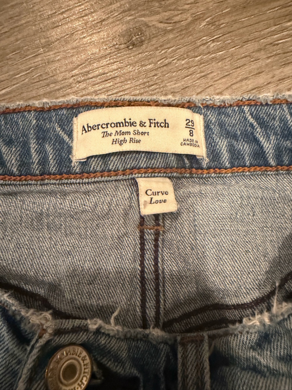 Abercrombie & Fitch Light Blue Frayed Denim Shorts - Picture 3 of 3